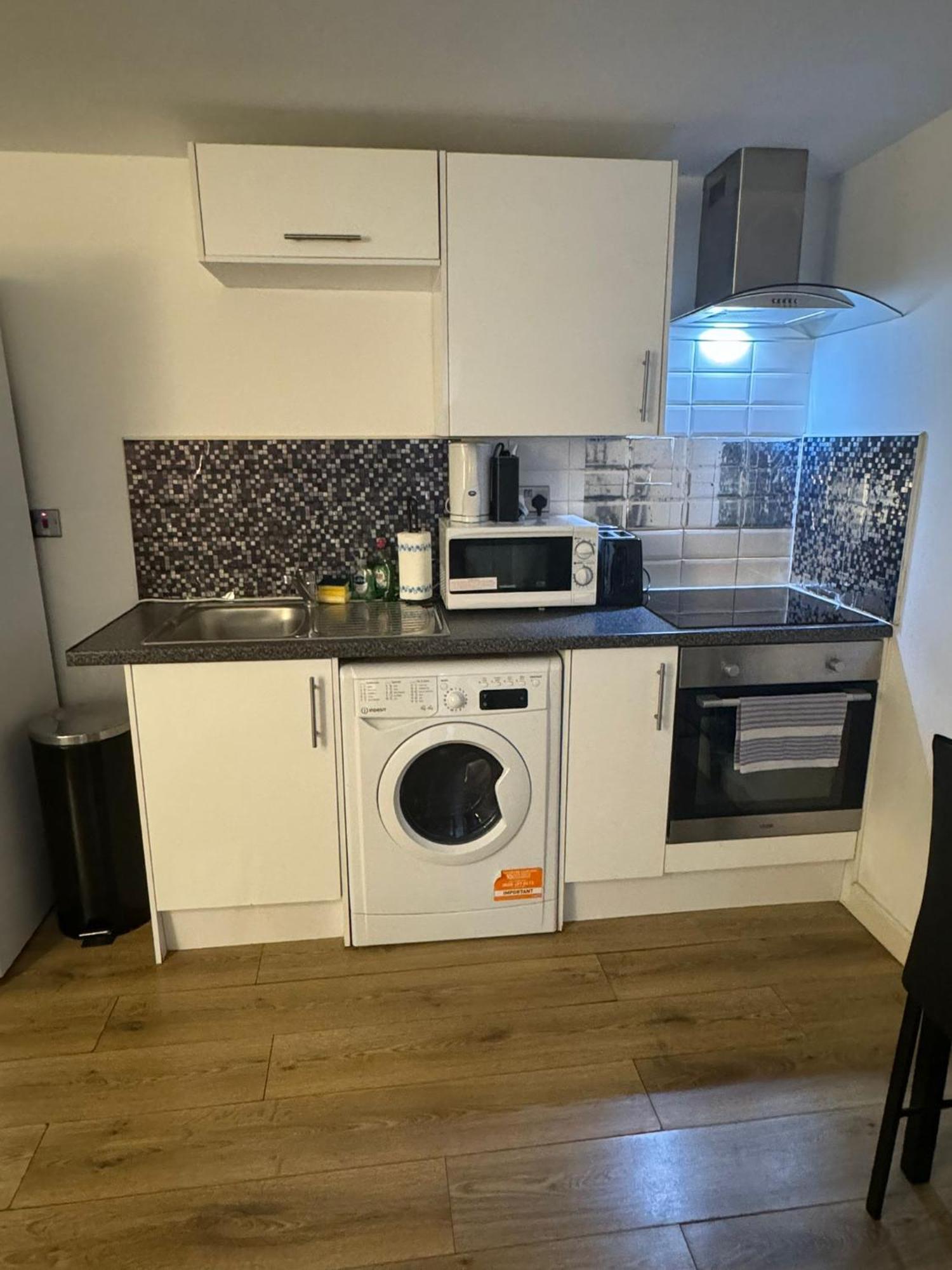 Cozy Two Bedroom Apartment Sleeps 6 Near Camden Market Hw10 Londres Exterior foto
